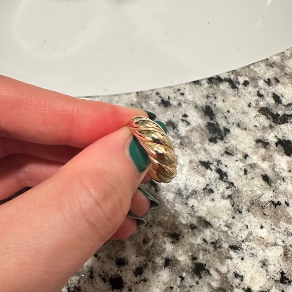 Mejuri 14k gold Croissant Dome Ring - Picture 6 of 8